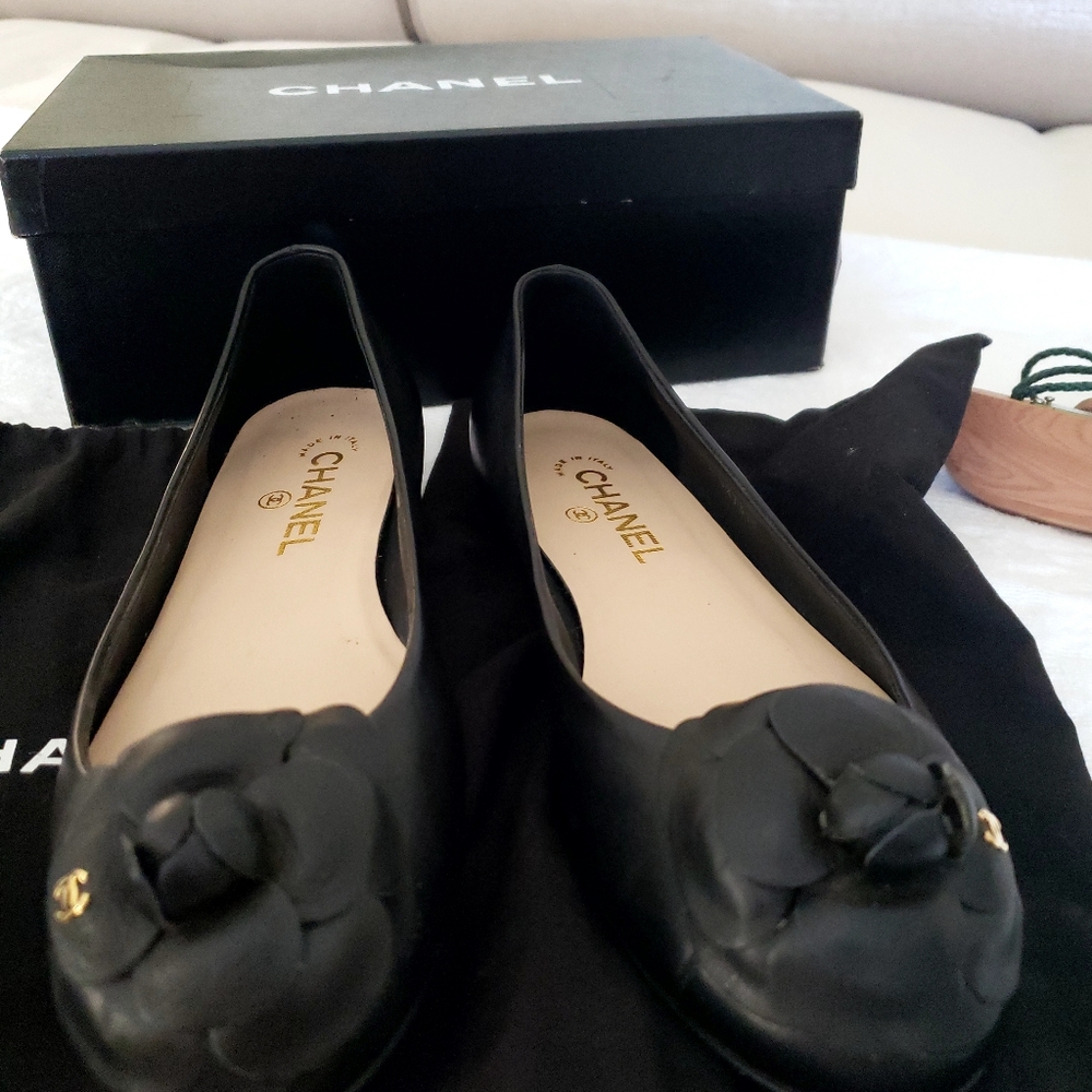 Chanel Camellia flats, size 38.5, black